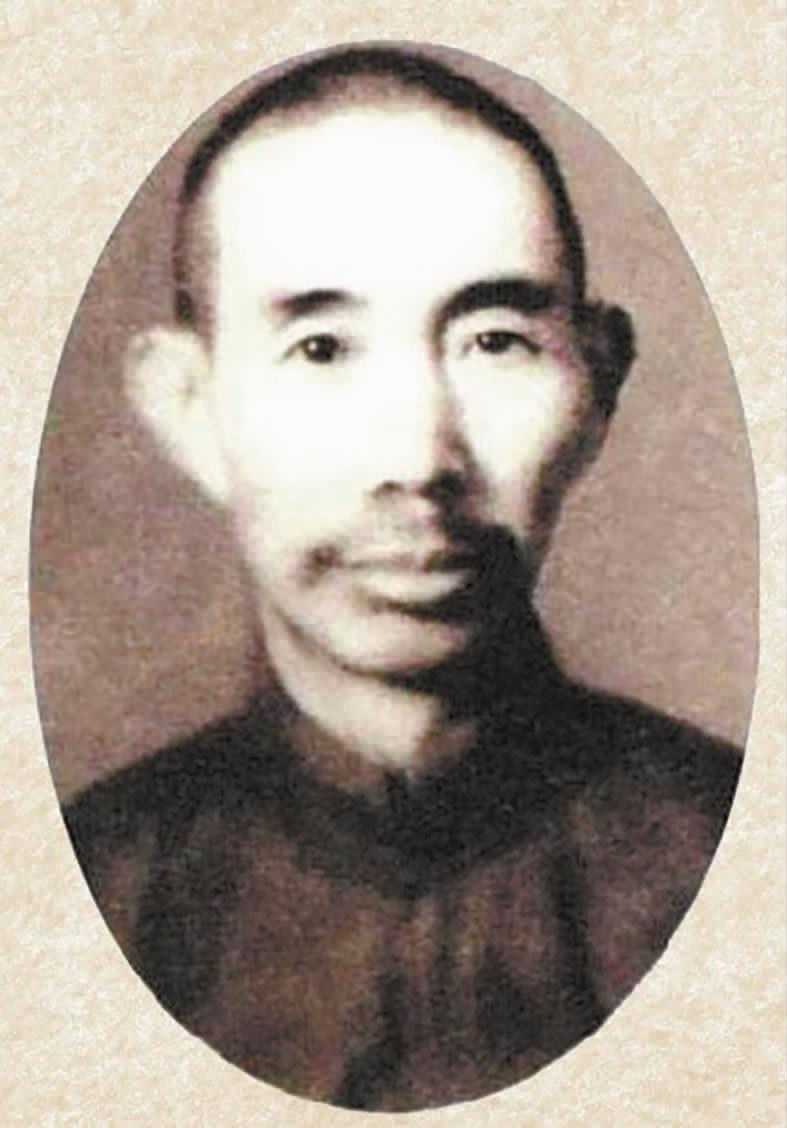 曲焕章。