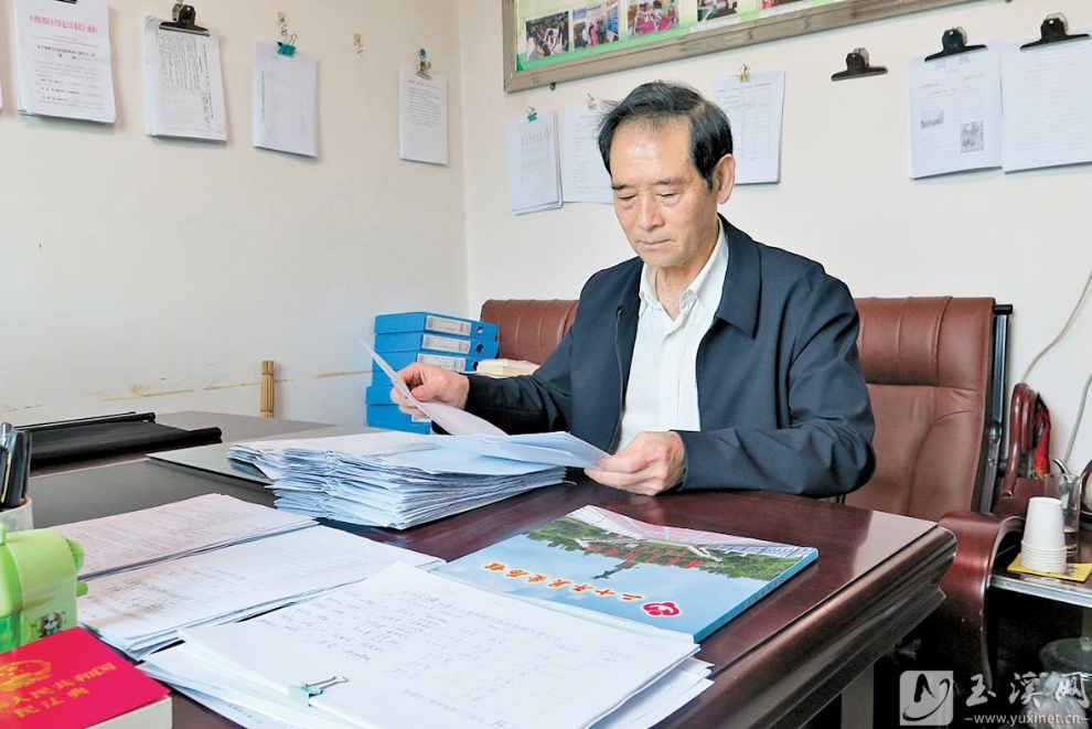 “合适成年人”桂元说：“担任‘合适成年人’，帮教触法未成年人，是我人生最有意义的一件事。”